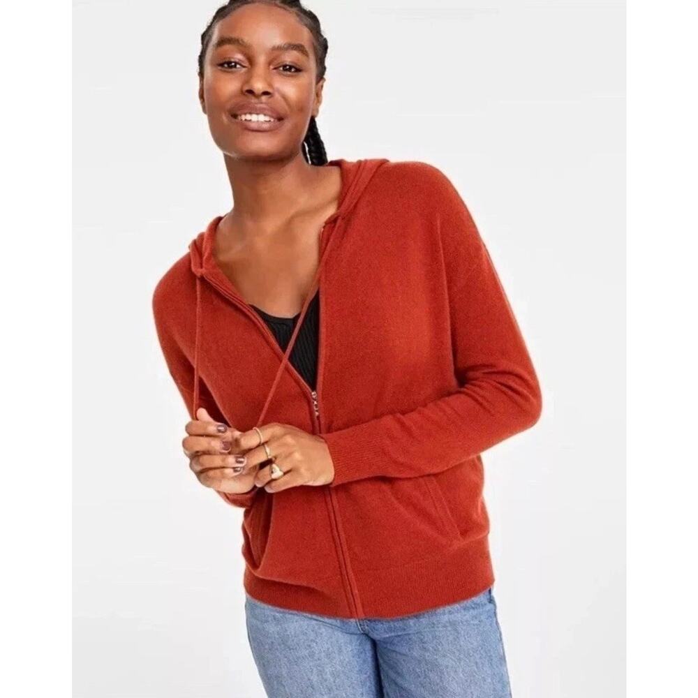 Cashmere Charter Club 100% Cashmere hooded zip up women’s size large rust color